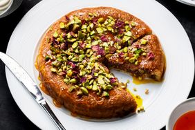 Khagineh (Persian Sugar Omelet)